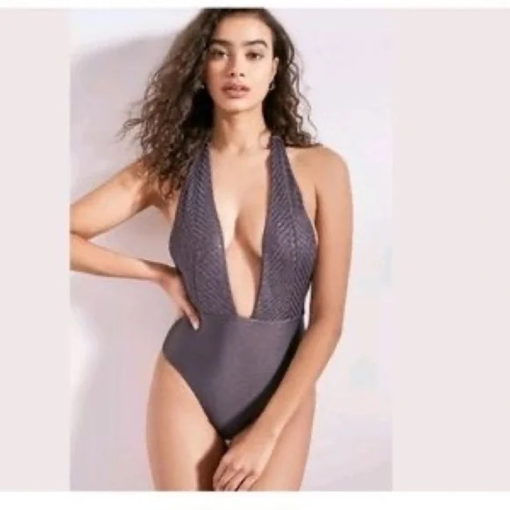 NWT UO Out from Under Plunging Bodysuit Sz M